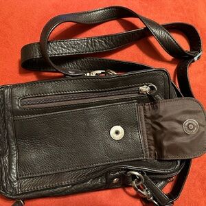 Women’s Dark Brown Leather Messenger Bag